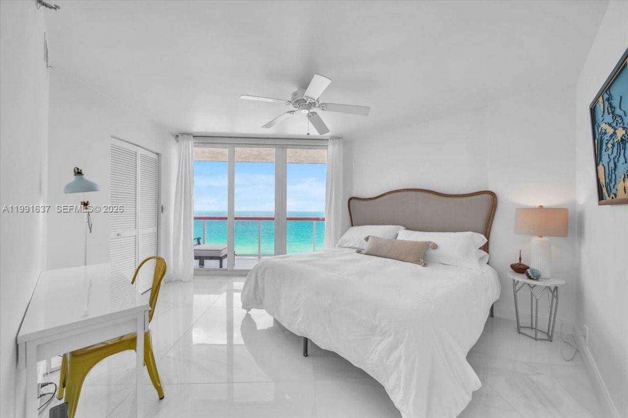 6767 Collins Ave, Unit 1110, Miami Beach, FL 33141 Photo