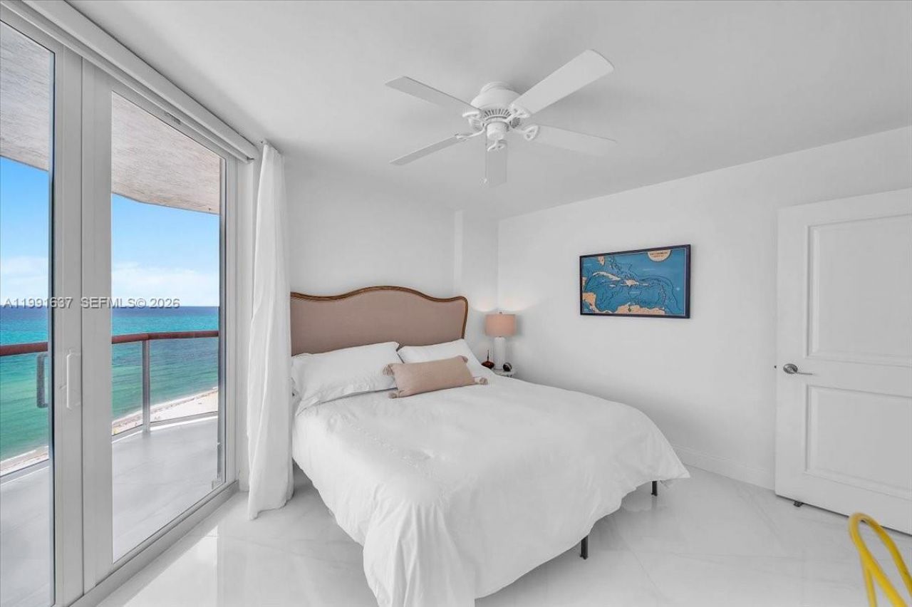 6767 Collins Ave, Unit 1110, Miami Beach, FL 33141 Photo