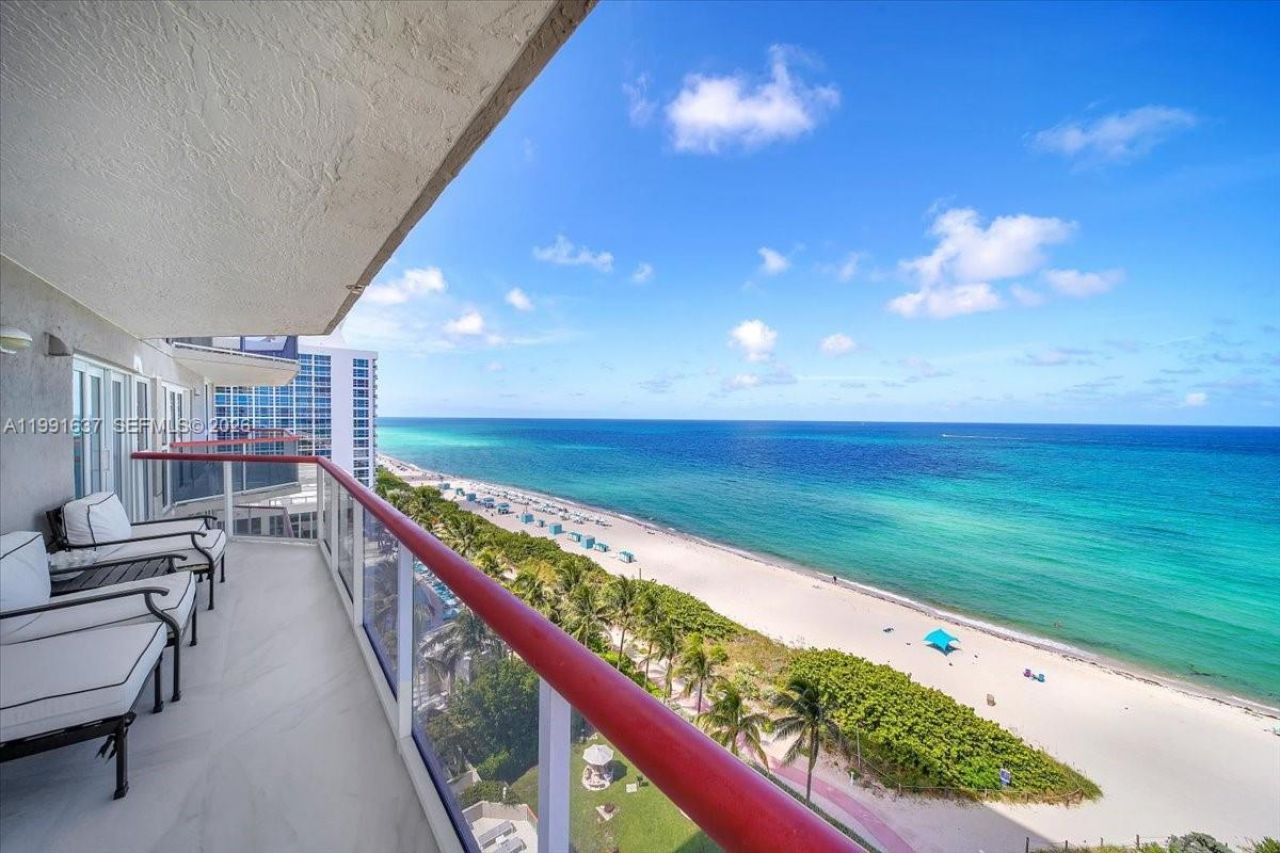 6767 Collins Ave, Unit 1110, Miami Beach, FL 33141 Photo