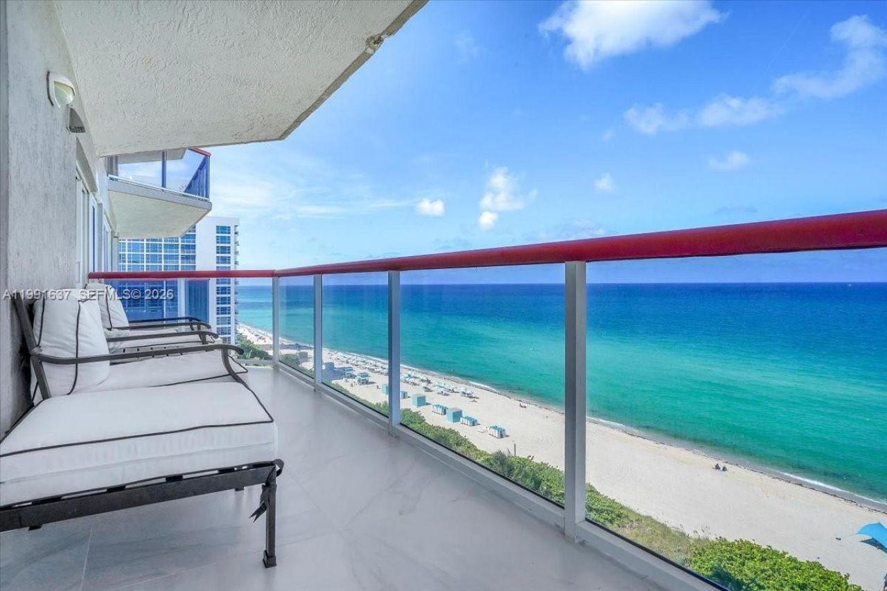 6767 Collins Ave, Unit 1110, Miami Beach, FL 33141 Photo