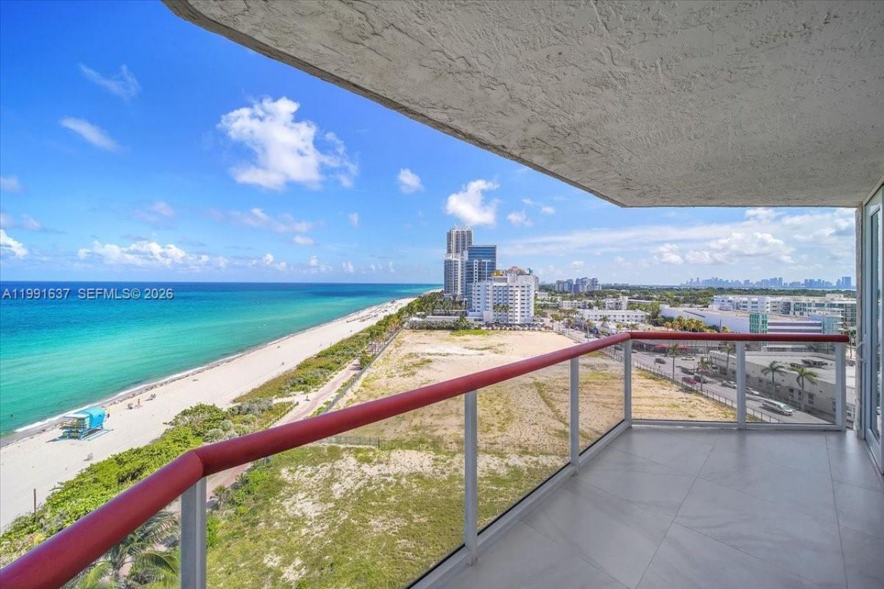 6767 Collins Ave, Unit 1110, Miami Beach, FL 33141 Photo
