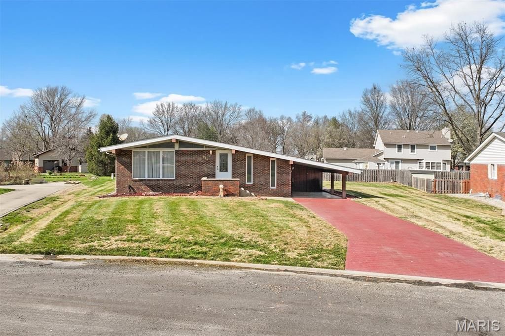 595 W 4th Street , Trenton, IL 62293 Main Photo