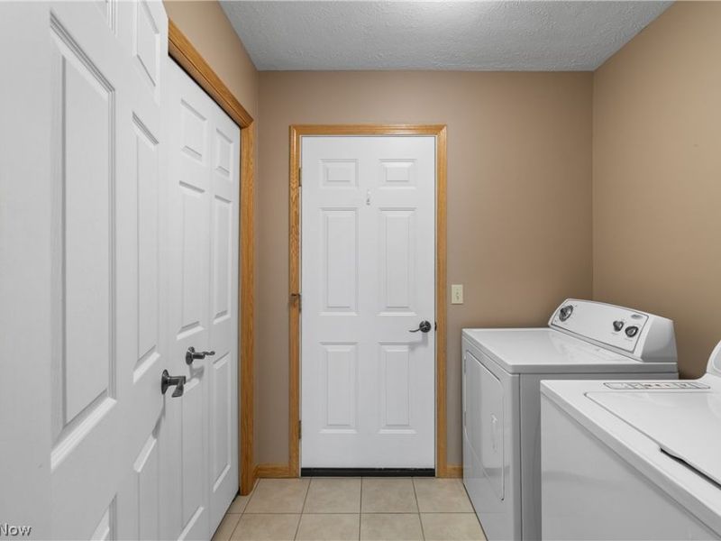 3068 Somerset Drive, Akron, OH 44312 Photo 18