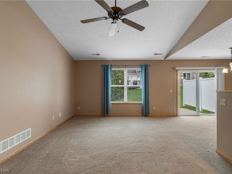 3068 Somerset Drive, Akron, OH 44312 Photo 5