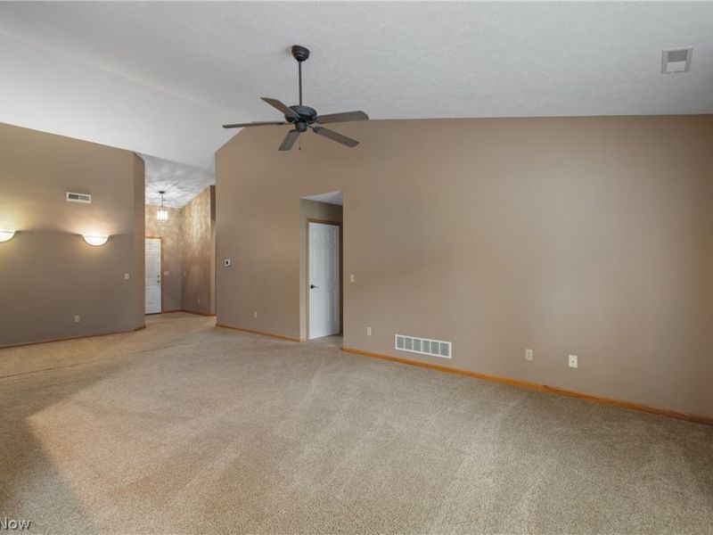 3068 Somerset Drive, Akron, OH 44312 Photo 7