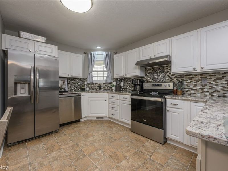 1412 Camden Ridge Boulevard, Akron, OH 44312 Photo 10