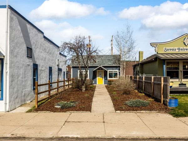 107 3rd Avenue E, Polson, MT 59860