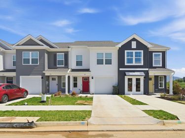 209 CAMDEN DR, WAYNESBORO, VA 22980