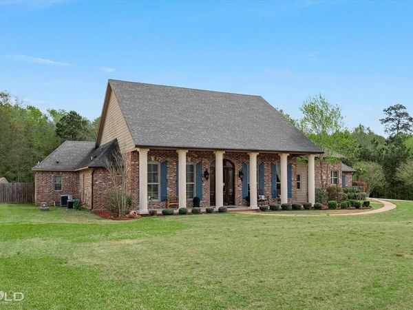 186 Hallmark Drive, Stonewall, LA 71078