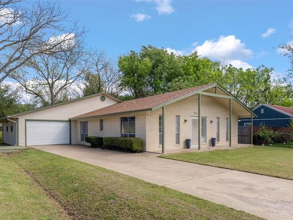 529 E Kempner, Mabank, TX 75147