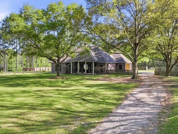 7735 Castello Rd, Ethel, LA 70730