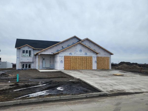 3367 45TH Avenue S, Grand Forks, ND 58201