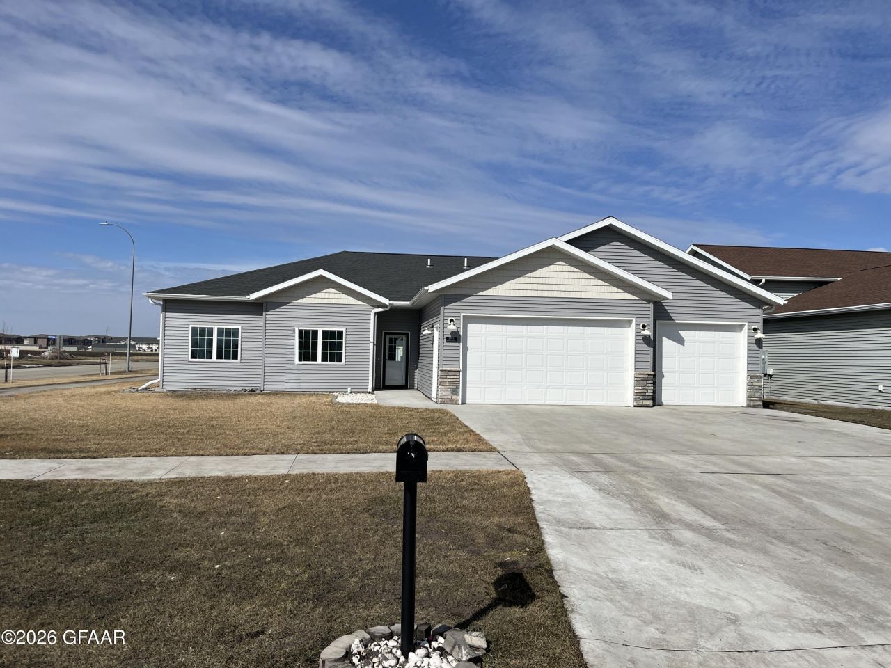 3368 45TH Avenue S primary photo