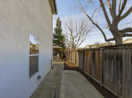 102 Marland Ct, Lincoln, CA 95648 Photo
