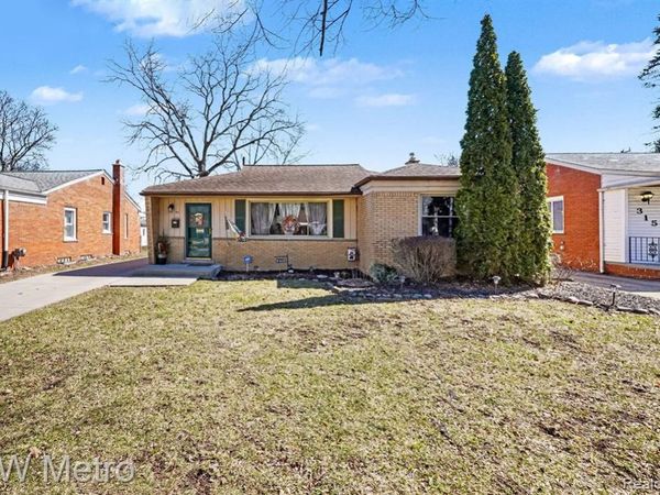 311 Pioneer Drive, Pontiac, MI 48341
