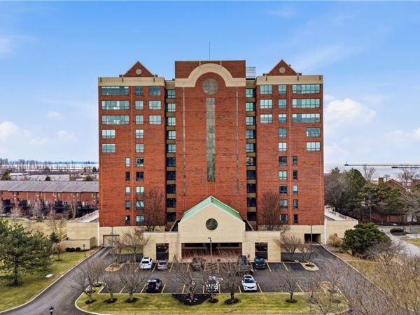 801 Admirals Walk Circle, Buffalo, NY 14202