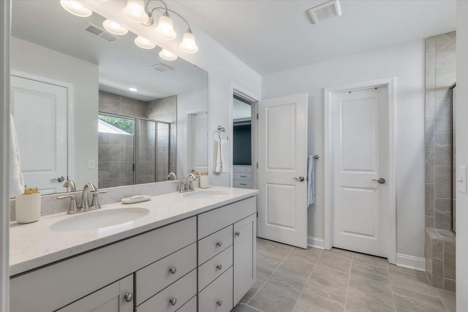 2009 Elvington Road Photo 23