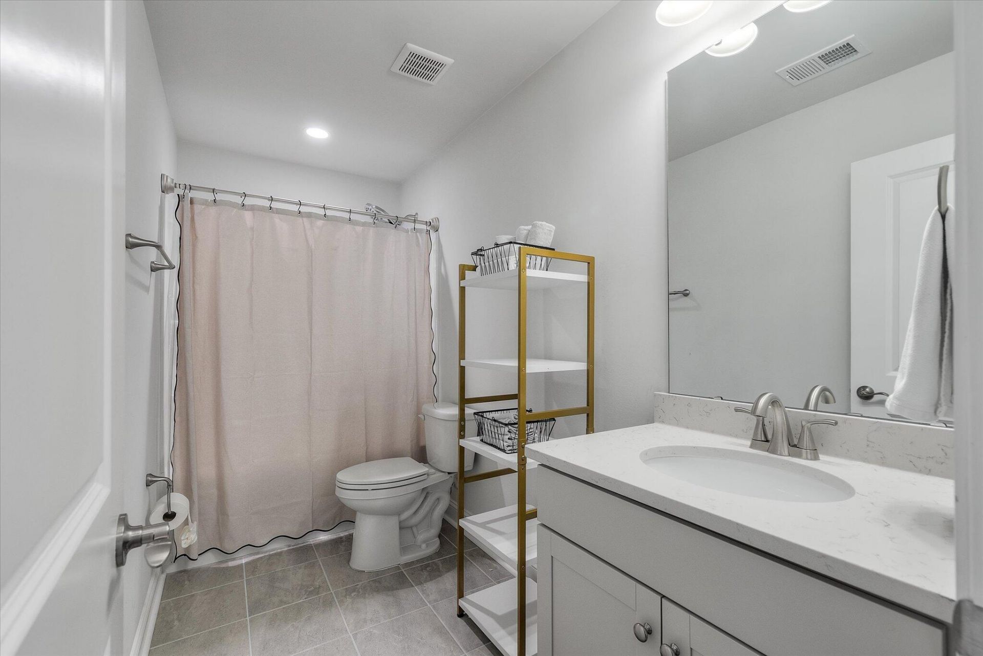 2009 Elvington Road Photo 27