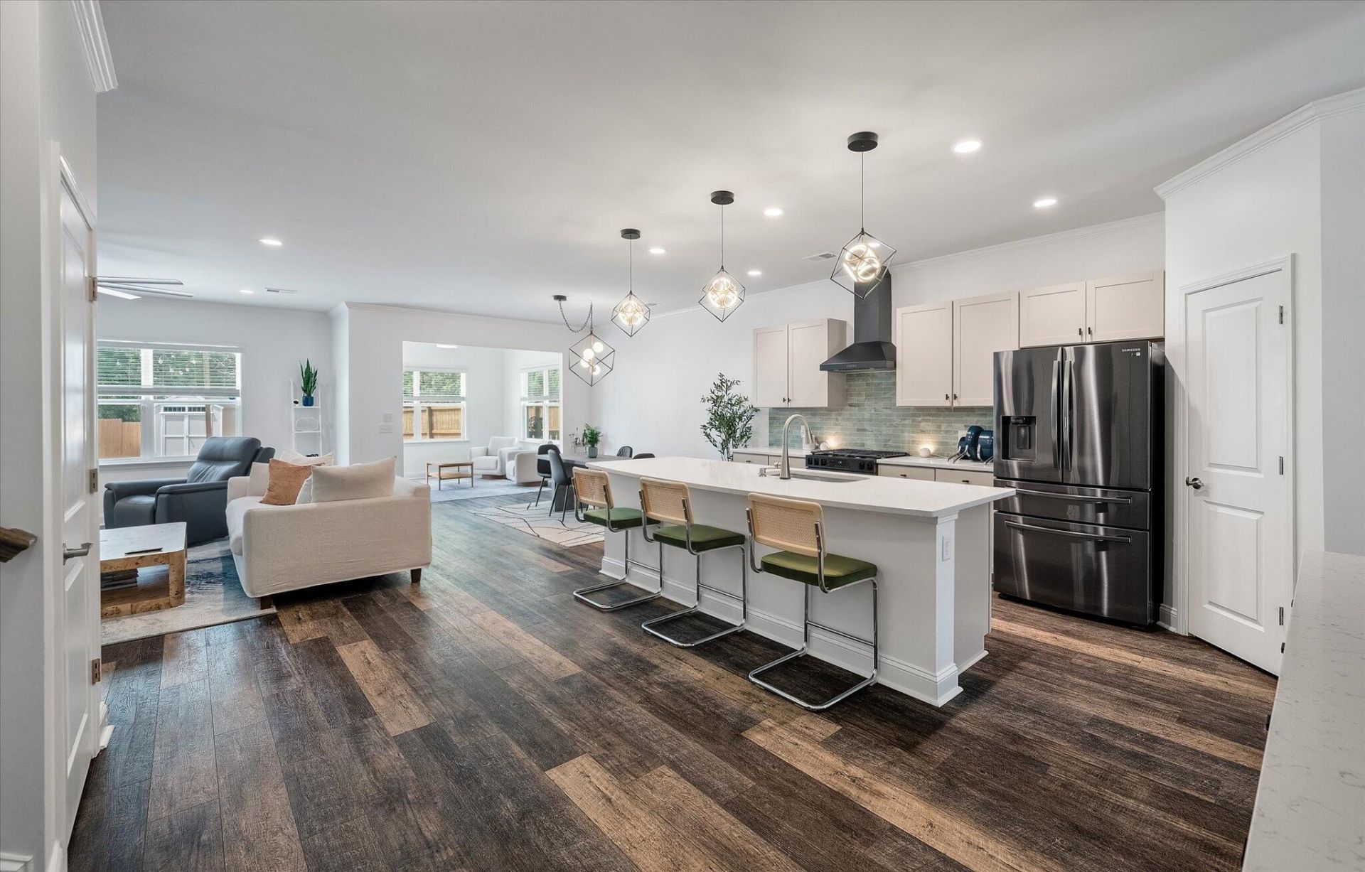 2009 Elvington Road Photo 3