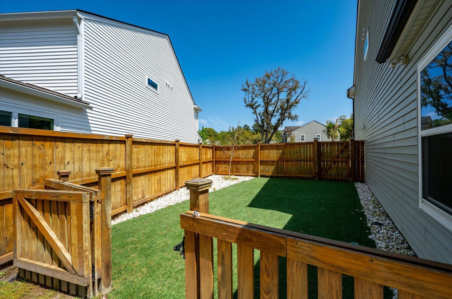 2009 Elvington Road Photo 33