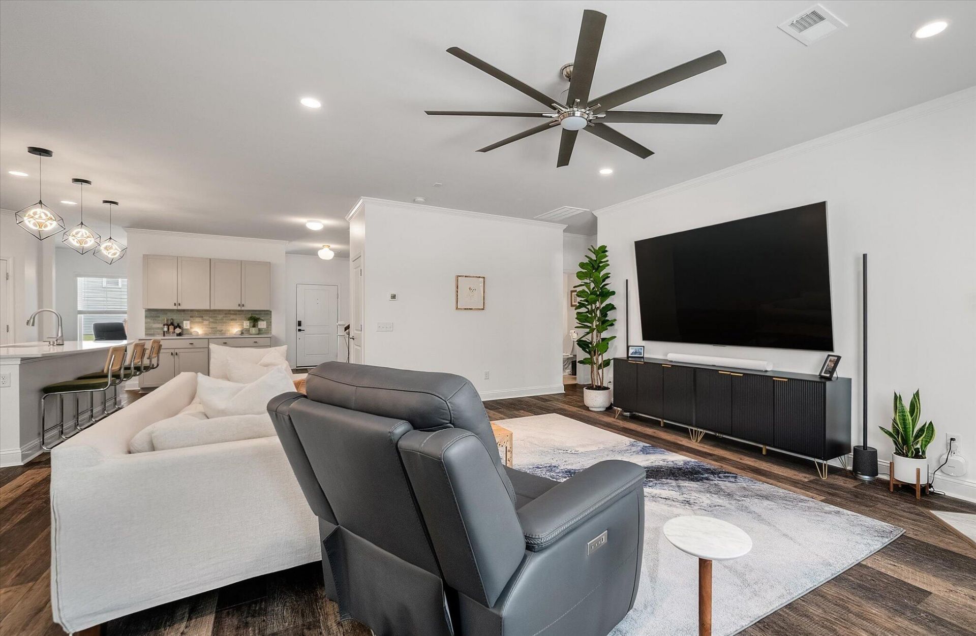 2009 Elvington Road Photo 6