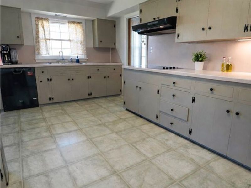 1627 Bayberry Lane, Coshocton, OH 43812 Photo 11