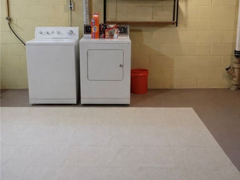 1627 Bayberry Lane, Coshocton, OH 43812 Photo 32