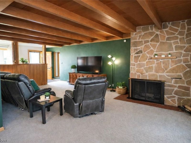 1627 Bayberry Lane, Coshocton, OH 43812 Photo 6