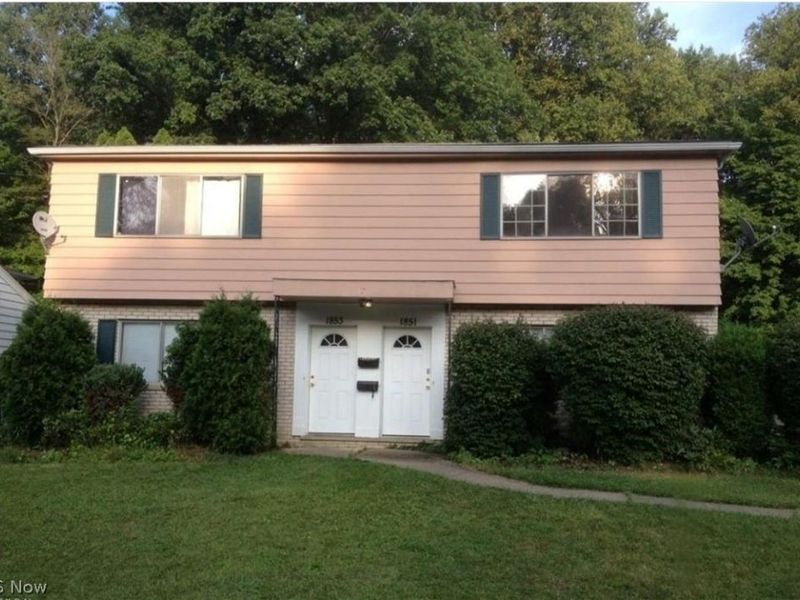 1851 Cromwell Drive, Akron, OH 44313 Photo 1