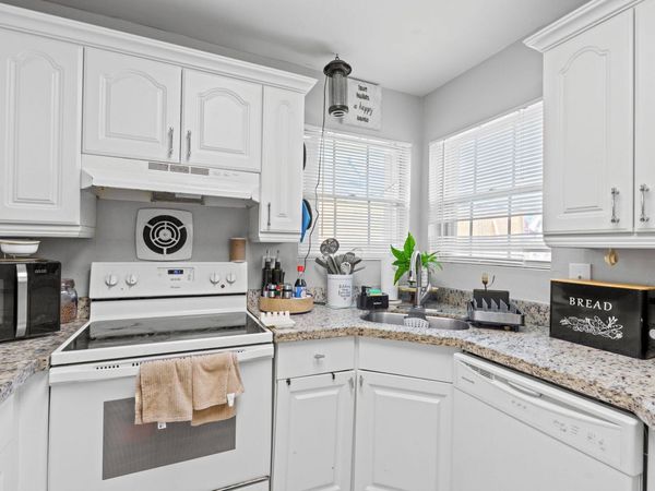 5710 Dewberry Way, West Palm Beach, FL 33415