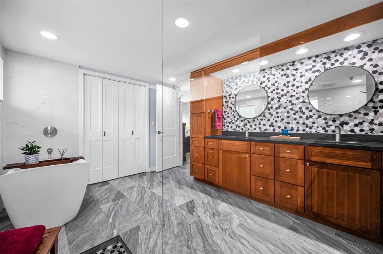 2457 Stag Run Boulevard , Clearwater, FL 33765 Photo