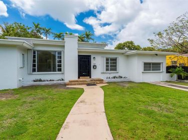 2300 SW 24TH STREET , MIAMI, FL 33145