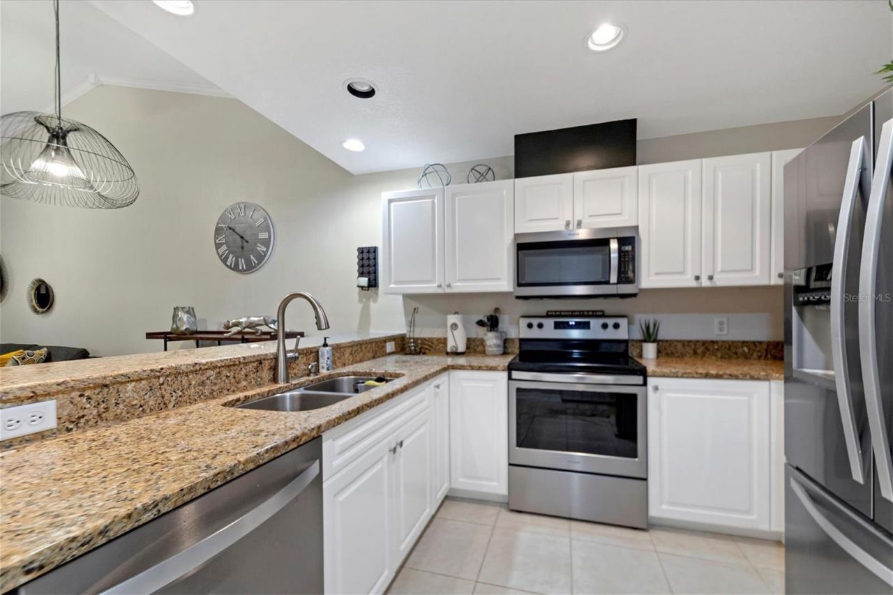 3604 54th Drive W, Unit 203, Bradenton, FL 34210 Photo