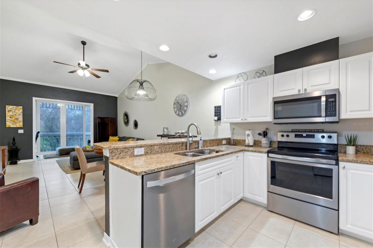 3604 54th Drive W, Unit 203, Bradenton, FL 34210 Photo