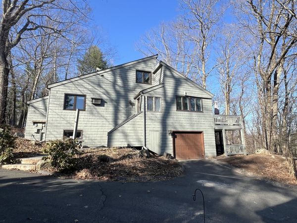 302 Cliffside, Unit + Garage G, Torrington, CT 06790