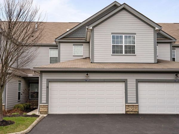 729 Redwood Lane, Lewis Center, OH 43035