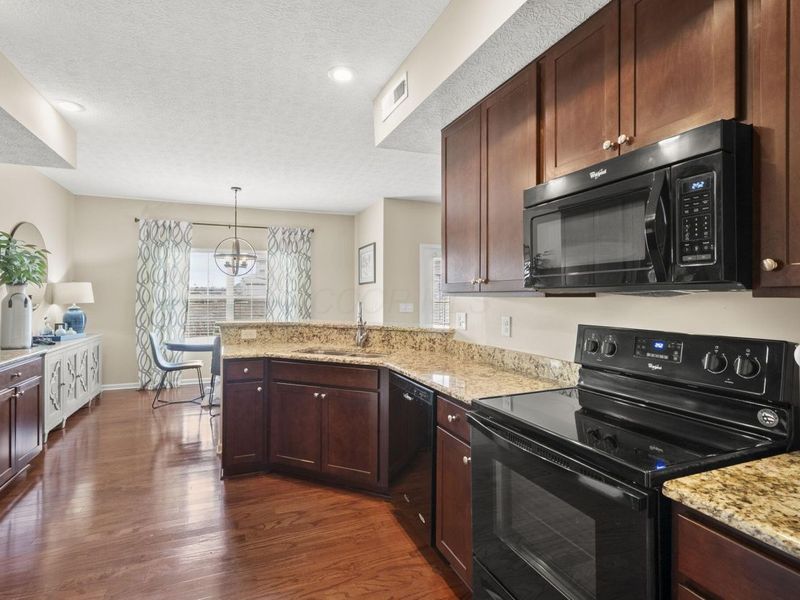 729 Redwood Lane, Lewis Center, OH 43035 Photo 18