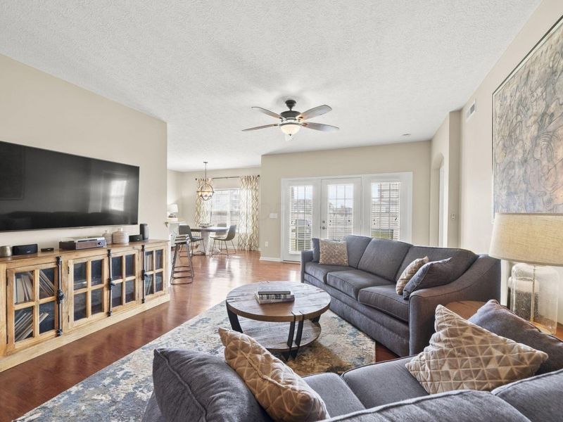 729 Redwood Lane, Lewis Center, OH 43035 Photo 5