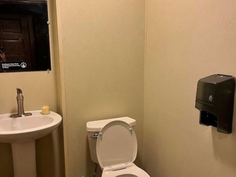 1314 E Livingston Avenue, Unit 1316, Columbus, OH 43205 Photo 17