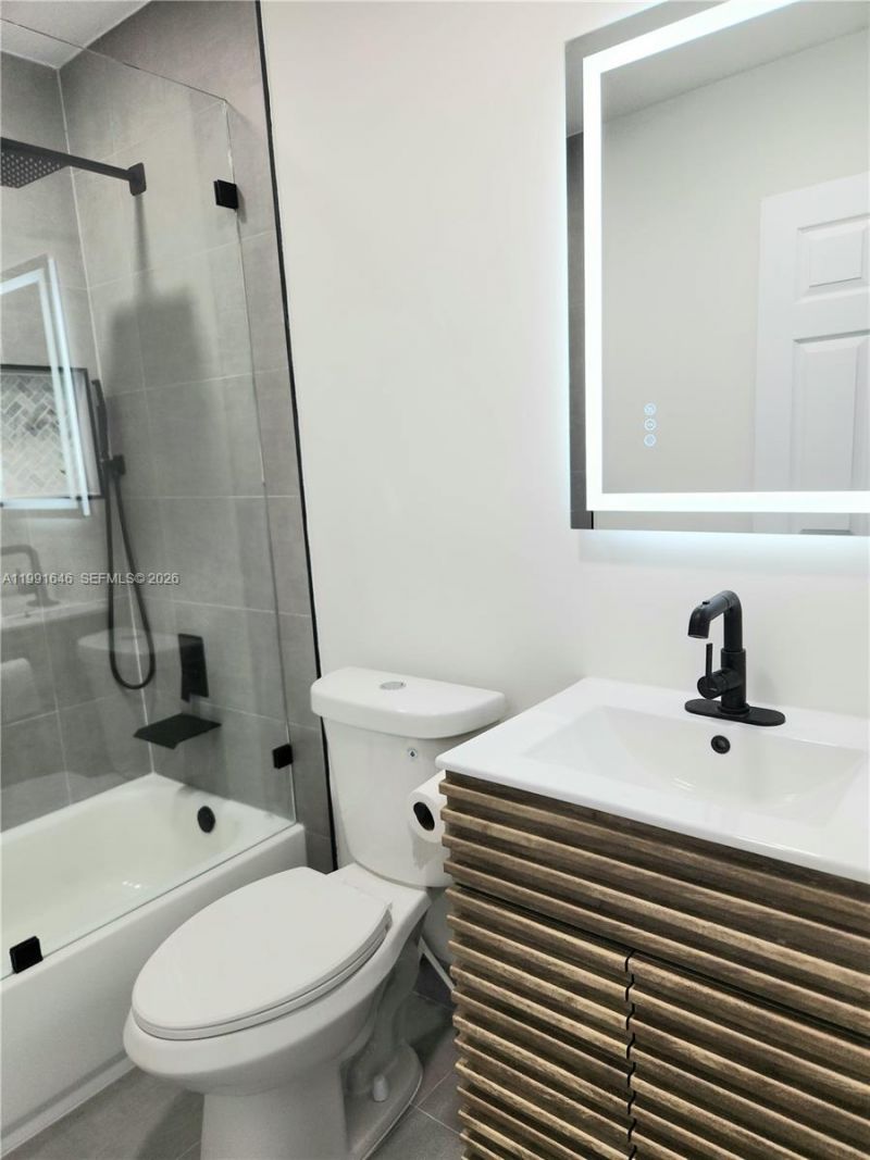 8615 SW 15th St , Pembroke Pines, FL 33025 Photo