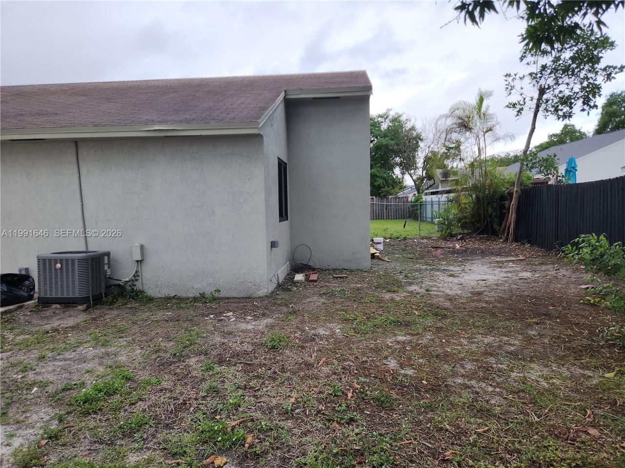 8615 SW 15th St , Pembroke Pines, FL 33025 Photo