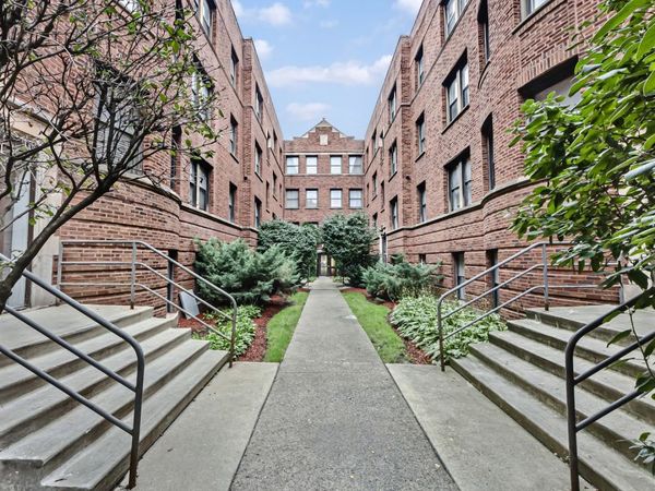 4523.5 S Drexel Boulevard , Unit 1E, Chicago, IL 60653