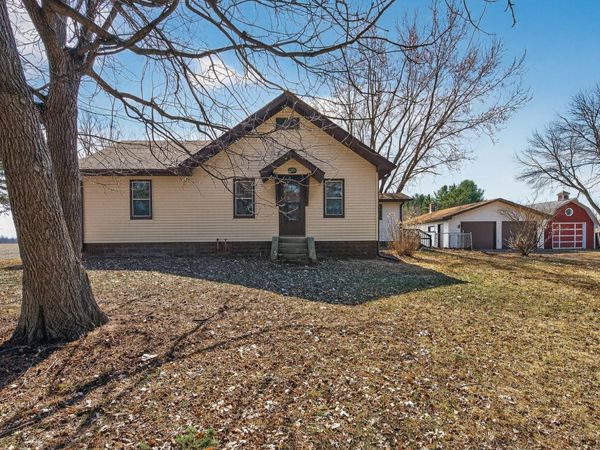 2270 397th Avenue NE, Stanchfield, MN 55080