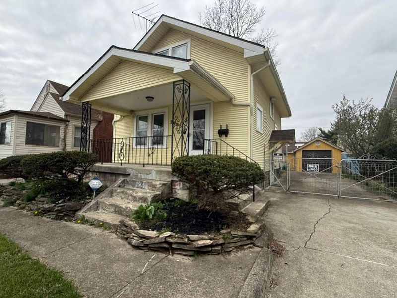 2905 Hiawatha Street, Columbus, OH 43224 Photo 1