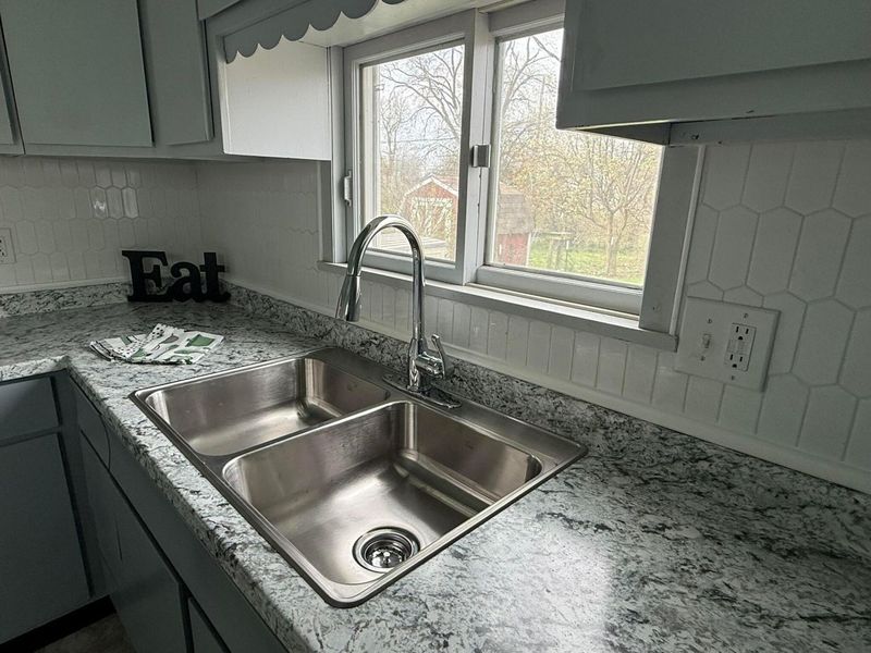 2905 Hiawatha Street, Columbus, OH 43224 Photo 11