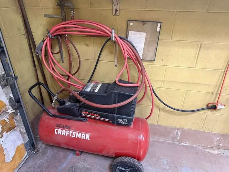 2905 Hiawatha Street, Columbus, OH 43224 Photo 38