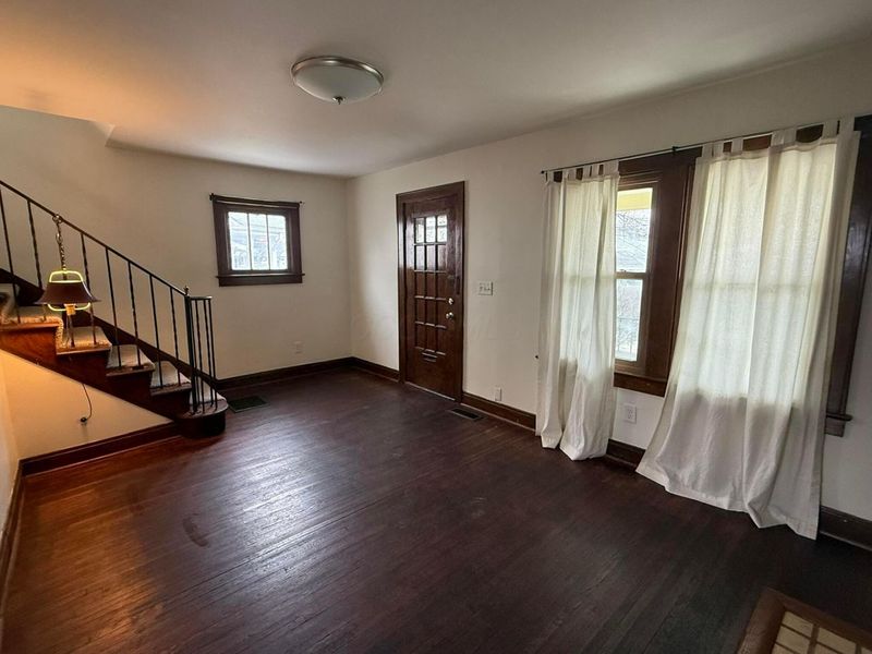 2905 Hiawatha Street, Columbus, OH 43224 Photo 4