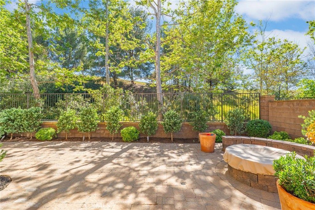 68 Pathstone, Irvine, CA 92603 Main Photo