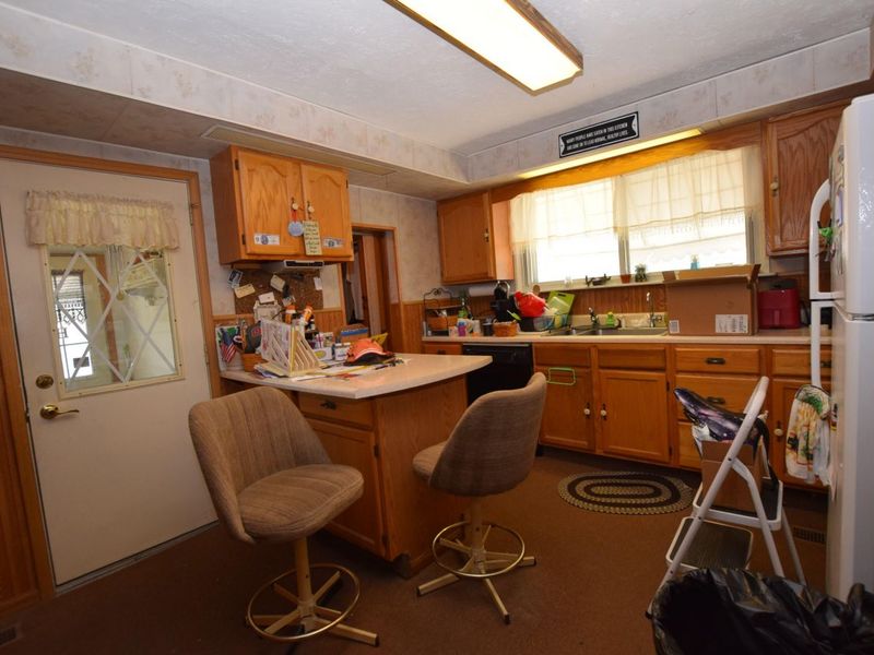 705 W Sandusky Avenue, Bellefontaine, OH 43311 Photo 6