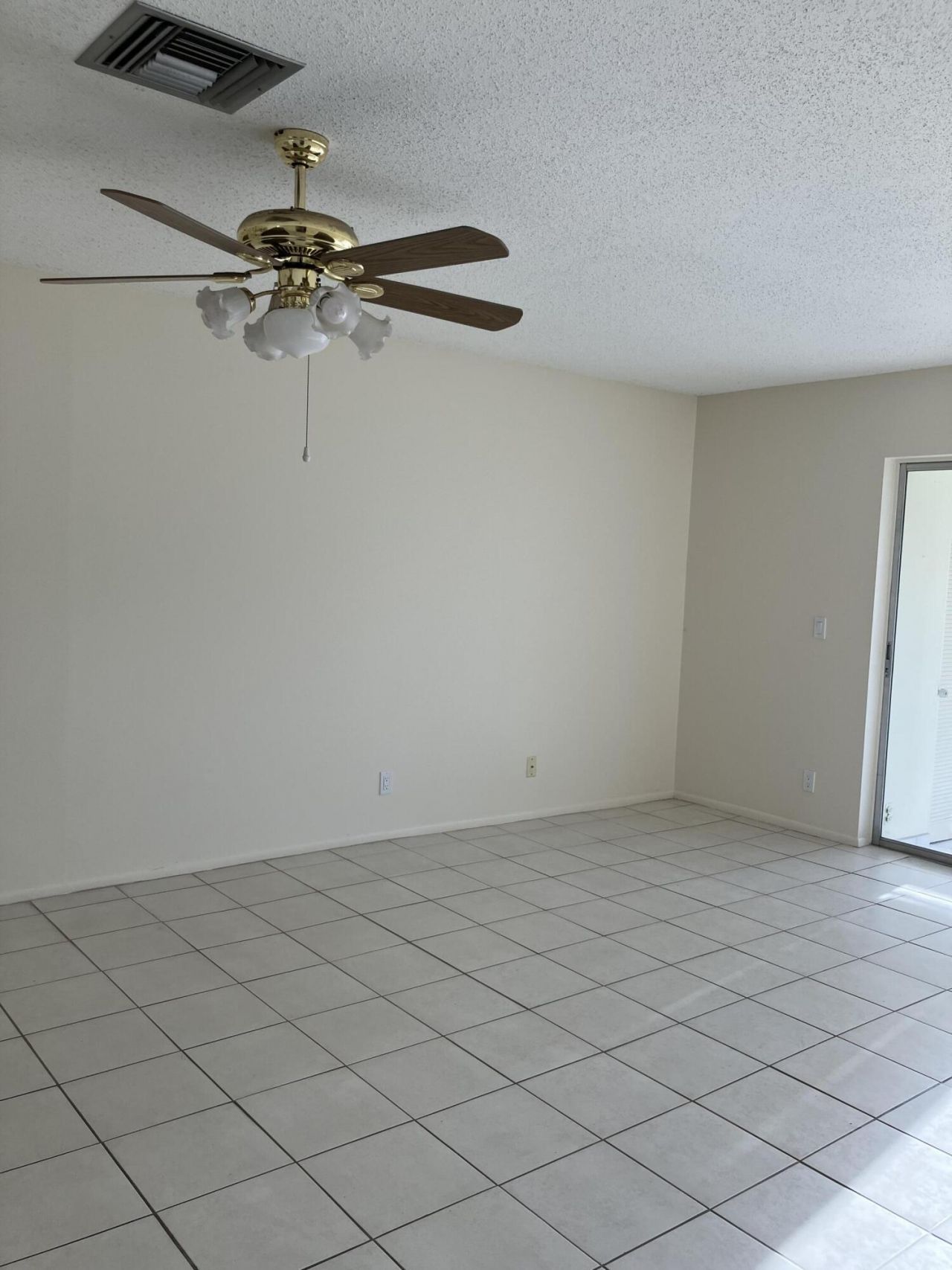 2556 Dudley Drive E, Unit D, West Palm Beach, FL 33415 Photo